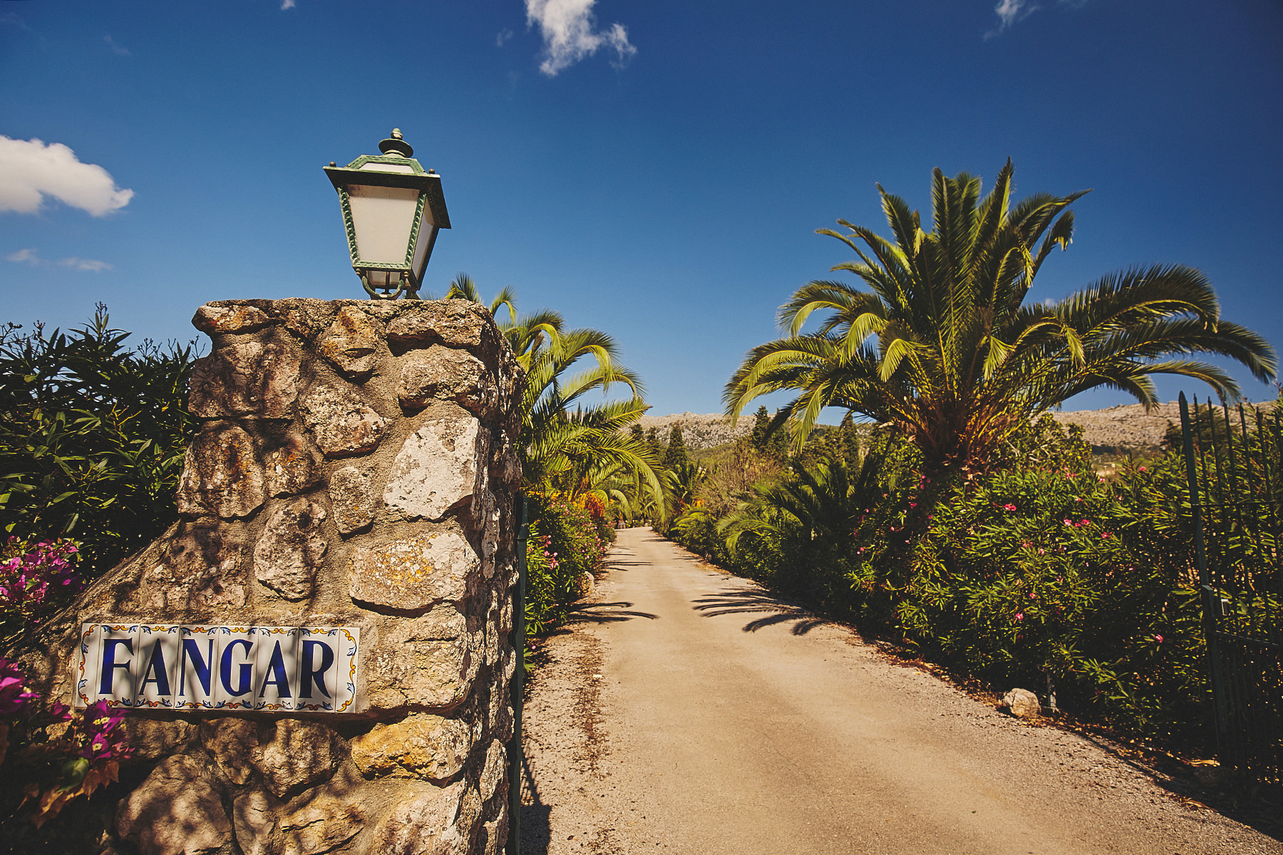 Destination wedding in a magical Mallorca