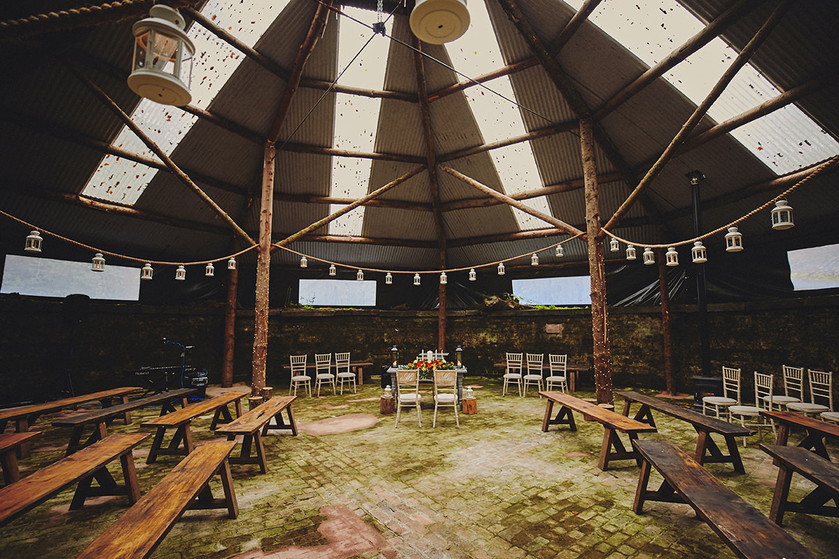 Rustic Barn Wedding - Lisnavagh House