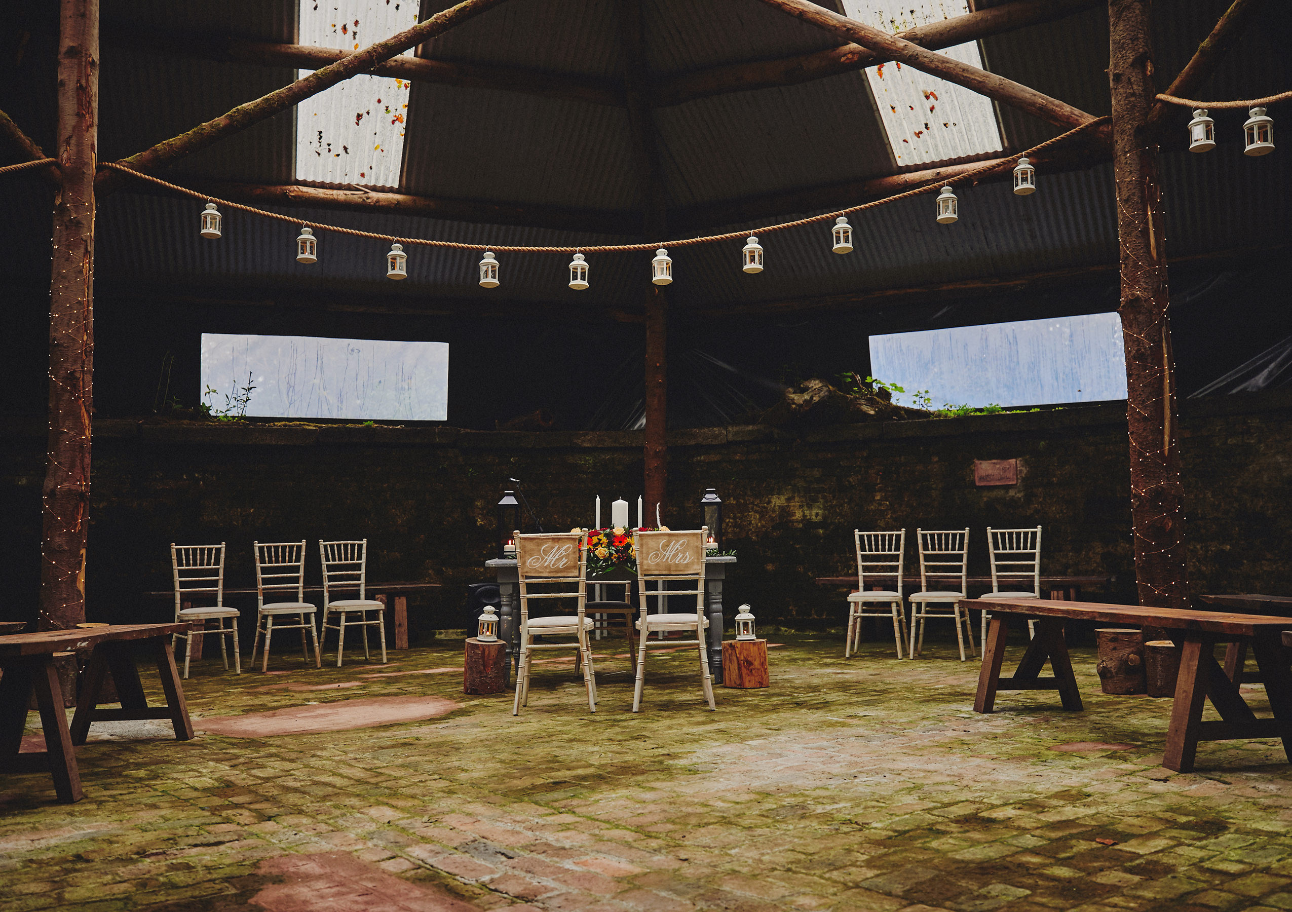 Rustic Barn Wedding - Lisnavagh House