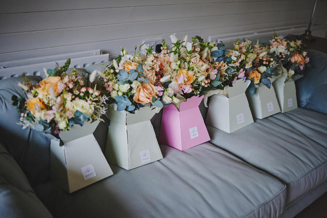 8 Tips Wedding flowers colours 60 8 Tips Wedding flowers colours 52