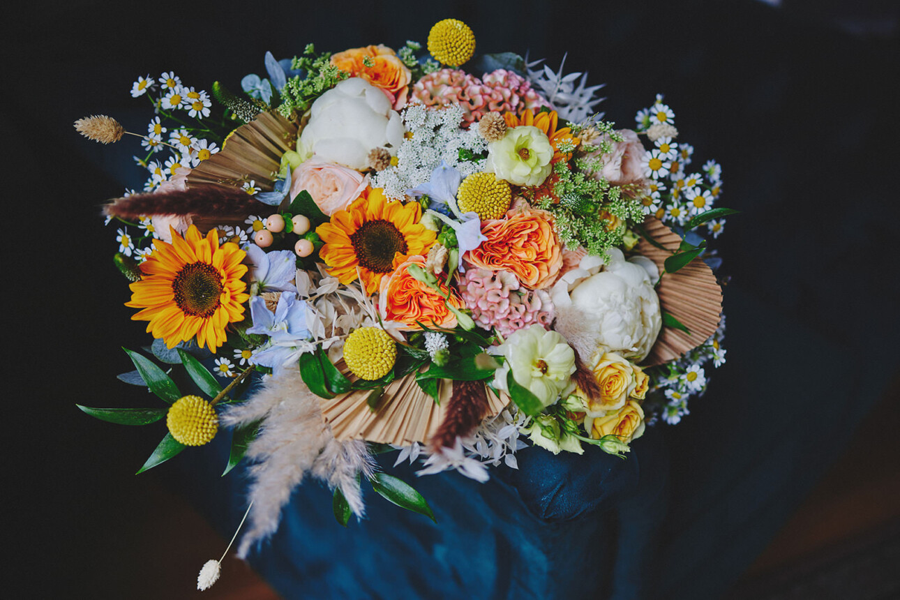 8 Tips Wedding flowers colours 64 8 Tips Wedding flowers colours 56