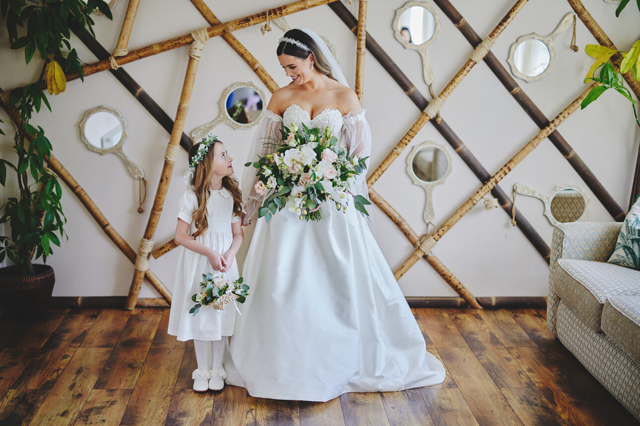8 Tips Wedding flowers colours 66 8 Tips Wedding flowers colours 58