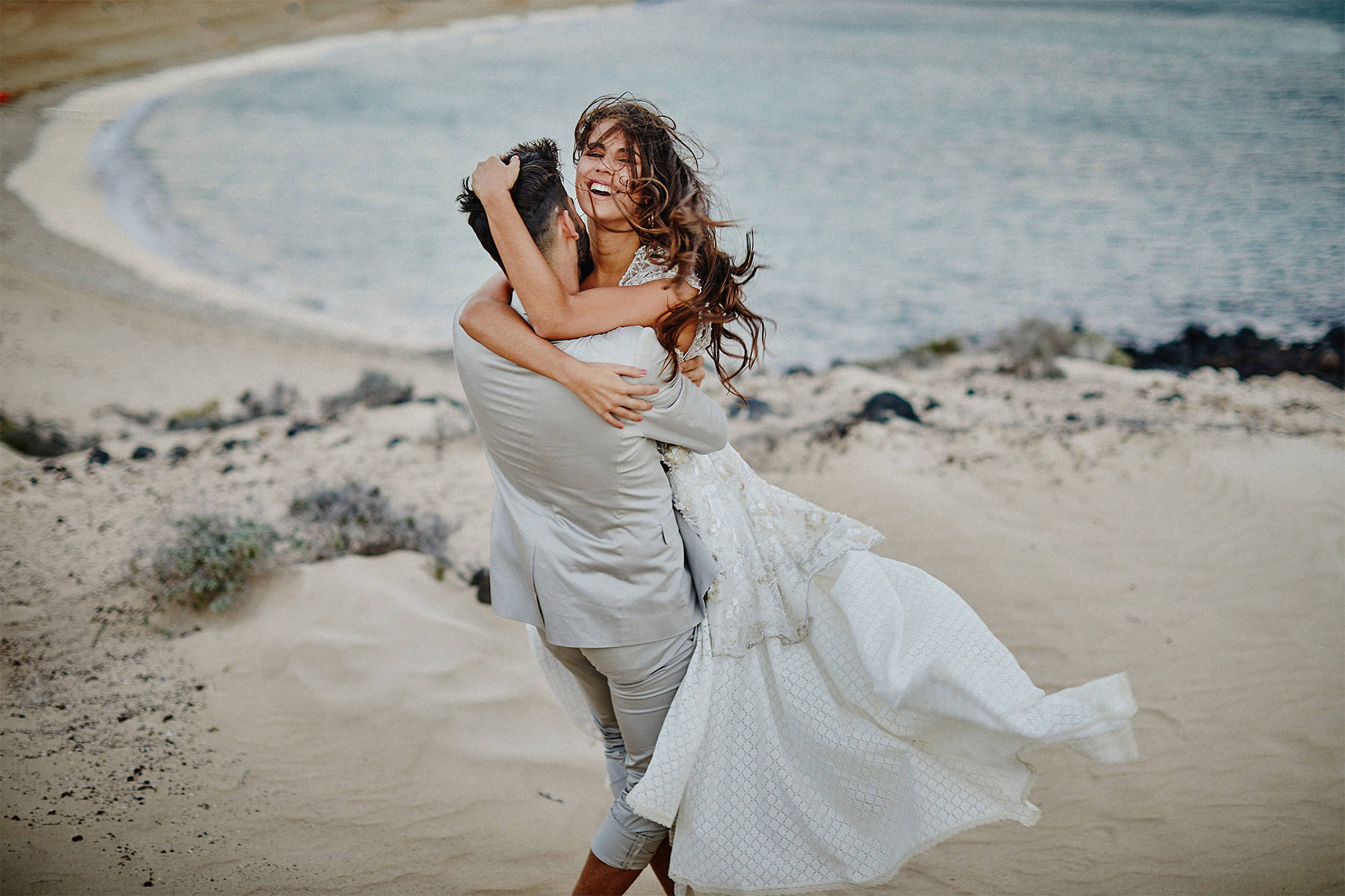 Fun and relaxed wedding photography