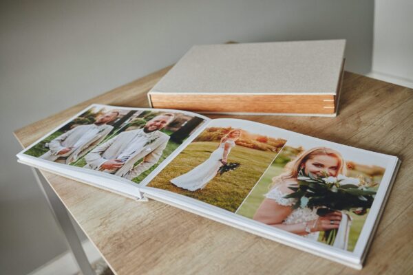 Most Popular Wedding Album - 30x45cm (60 pages-150 photos) 4