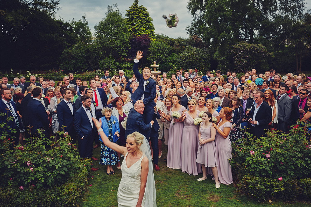 18 Tips on how to Budget and save Money on your Dream Wedding 3 wedding budget tips