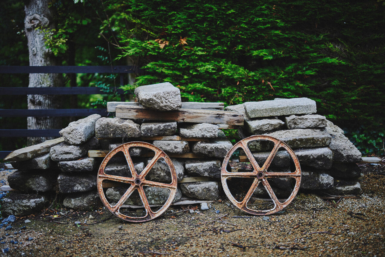 5 Reasons Poulaphouca House Wedding & Falls Barn Epitomises Romantic Irish Charm 40