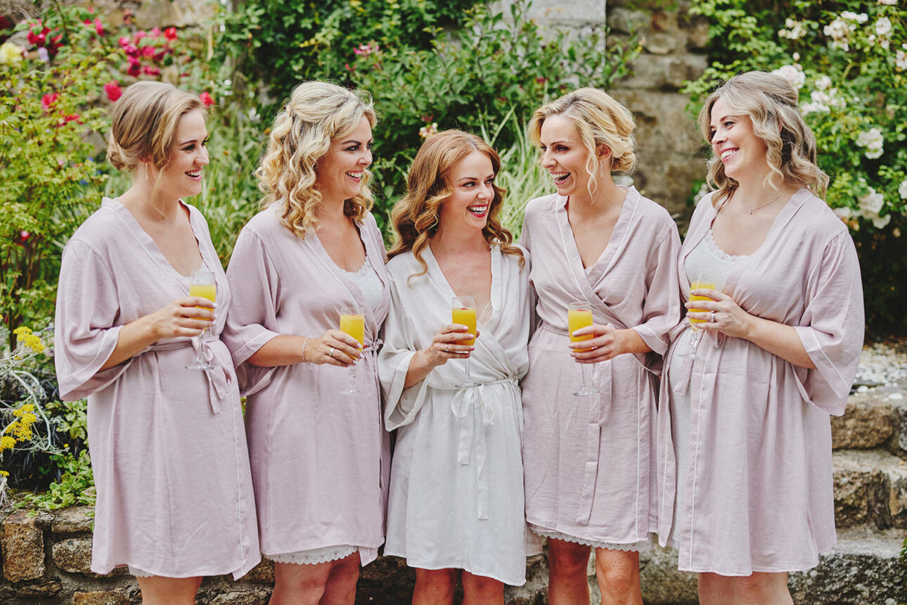 10 Reasons Nostalgic Garden Weddings Could Be the Right Choice for You. 28