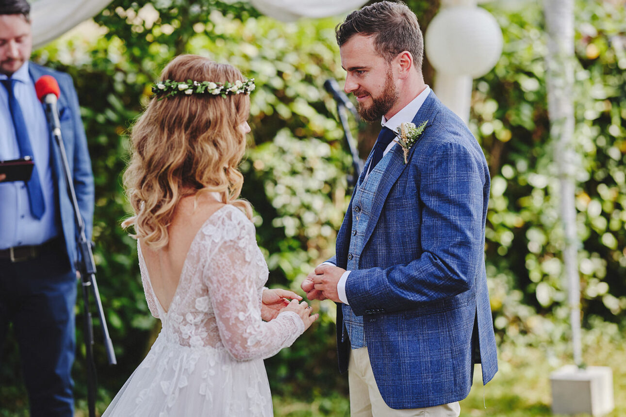 10 Reasons Nostalgic Garden Weddings Could Be the Right Choice for You. 64