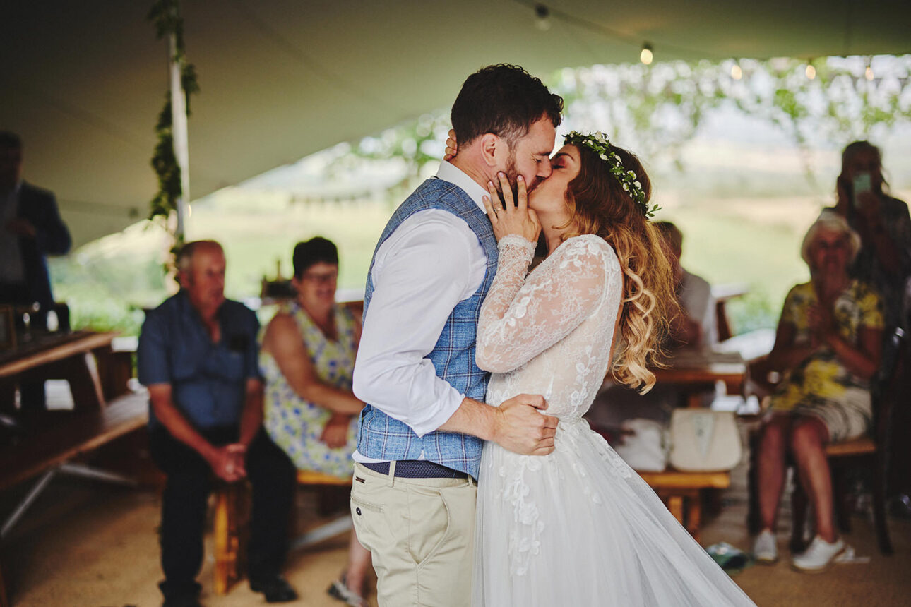 10 Reasons Nostalgic Garden Weddings Could Be the Right Choice for You. 124