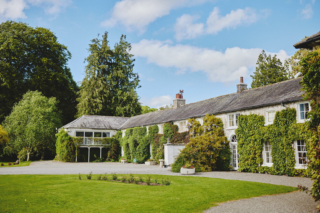 7 Reasons Rathsallagh Country House Deserves Every Wedding Venue Award They Have. 2 Rathsallagh House Wedding