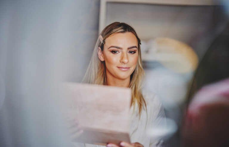 Schedule hair and makeup on the morning of your wedding 69 Schedule hair and makeup on the morning of your wedding 69