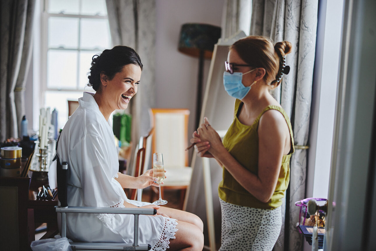 Schedule hair and makeup on the morning of your wedding 40 Schedule hair and makeup on the morning of your wedding 33