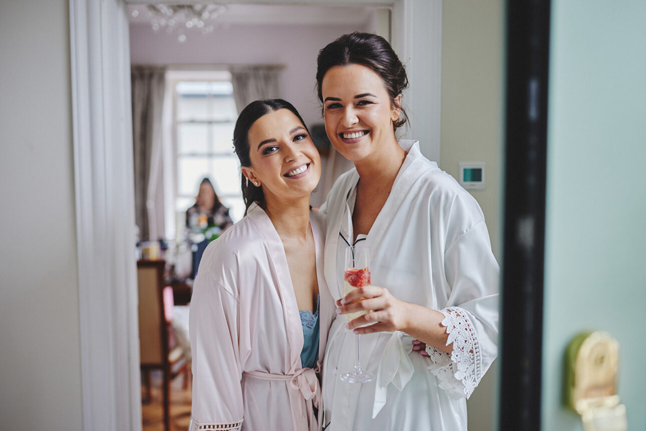 Schedule hair and makeup on the morning of your wedding 41 Schedule hair and makeup on the morning of your wedding 34