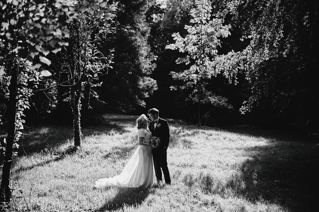 5 Wedding Photograph Must Haves found at Farnham Estate 38