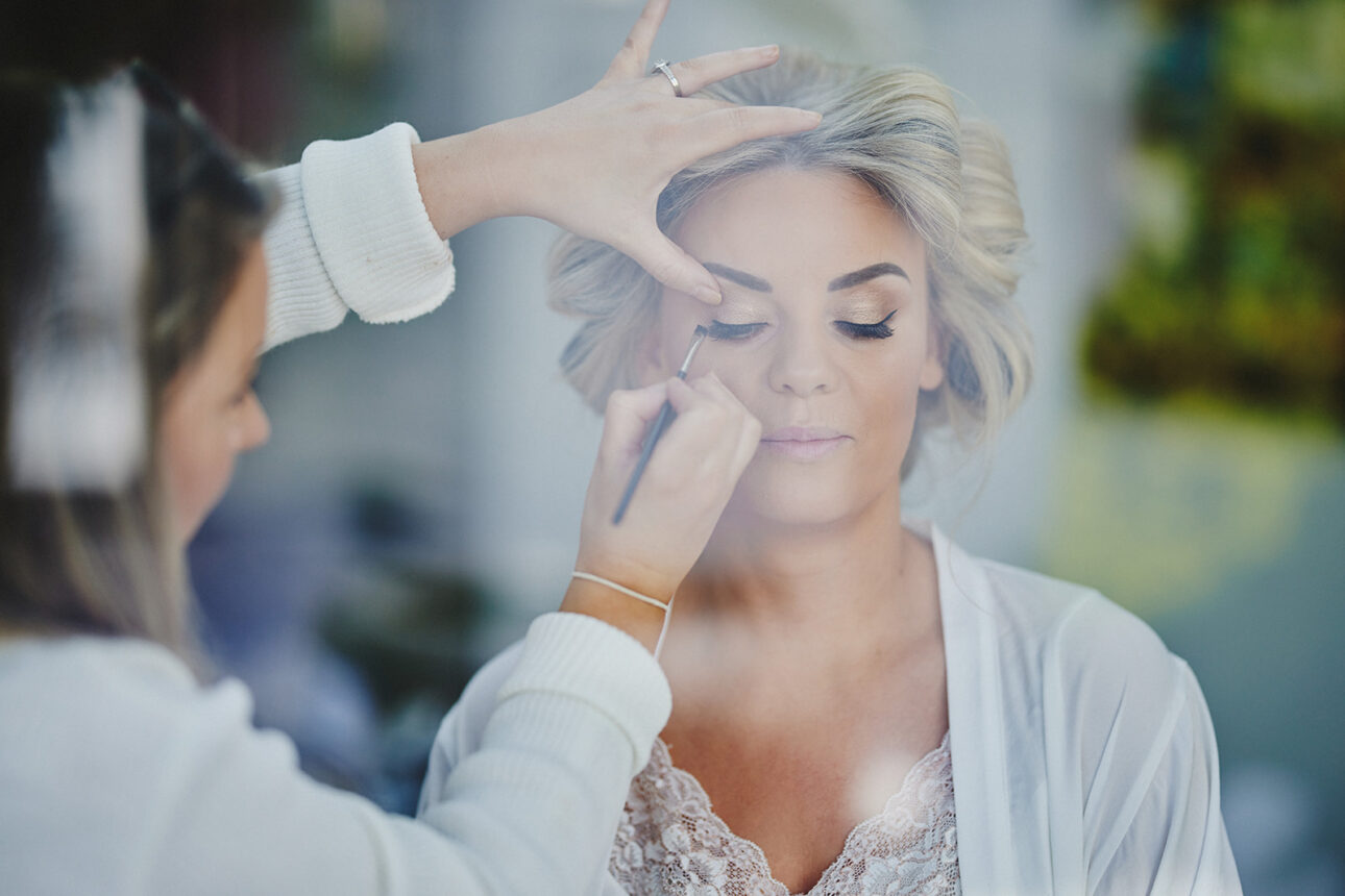 Schedule hair and makeup on the morning of your wedding 5