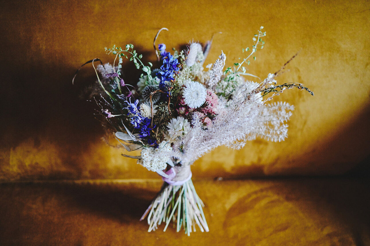 8 Tips Wedding flowers colours 17 8 Tips Wedding flowers colours 10