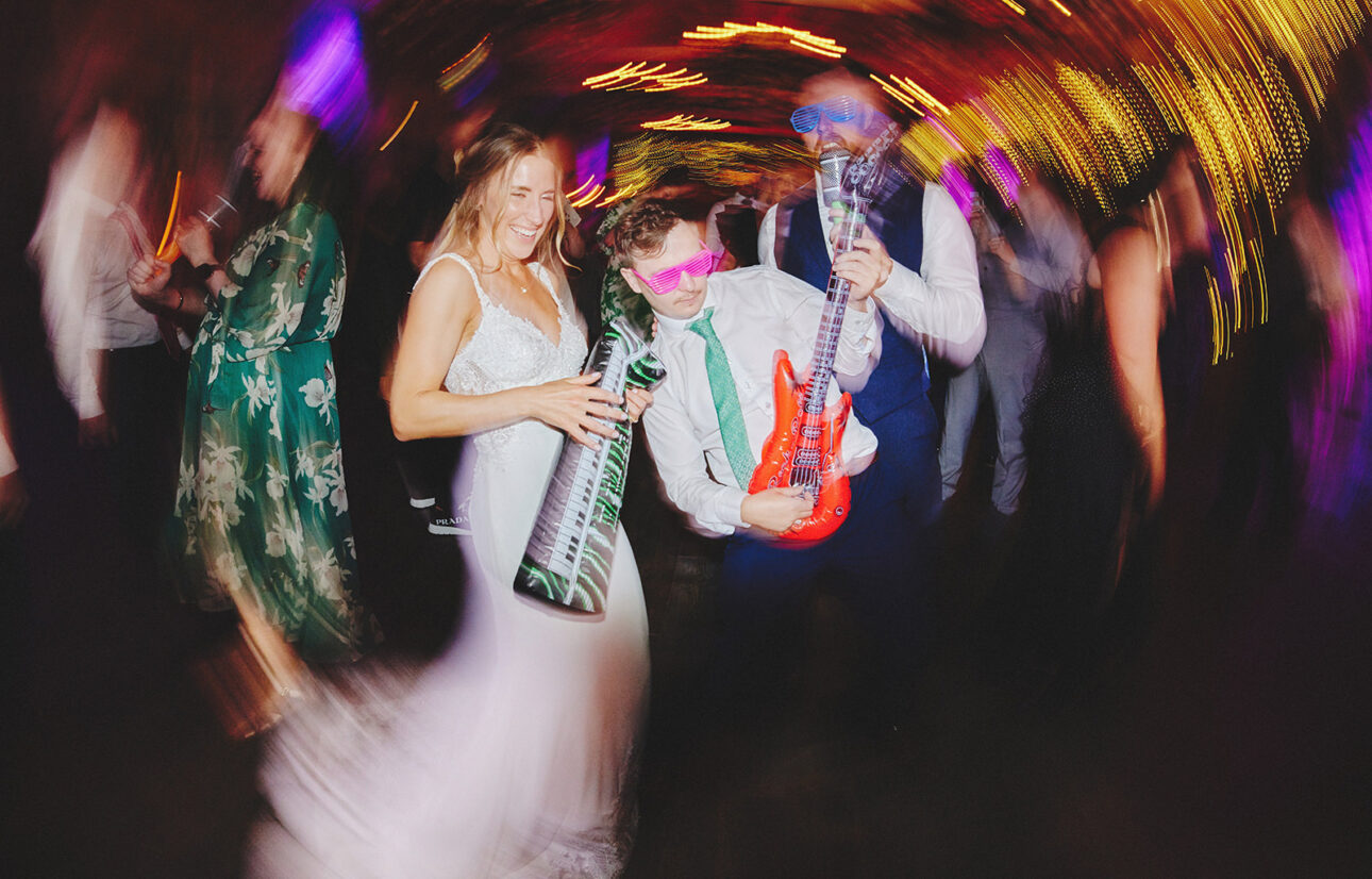 10 Creative Ways to Get Your Wedding Guests On The Dance Floor 13