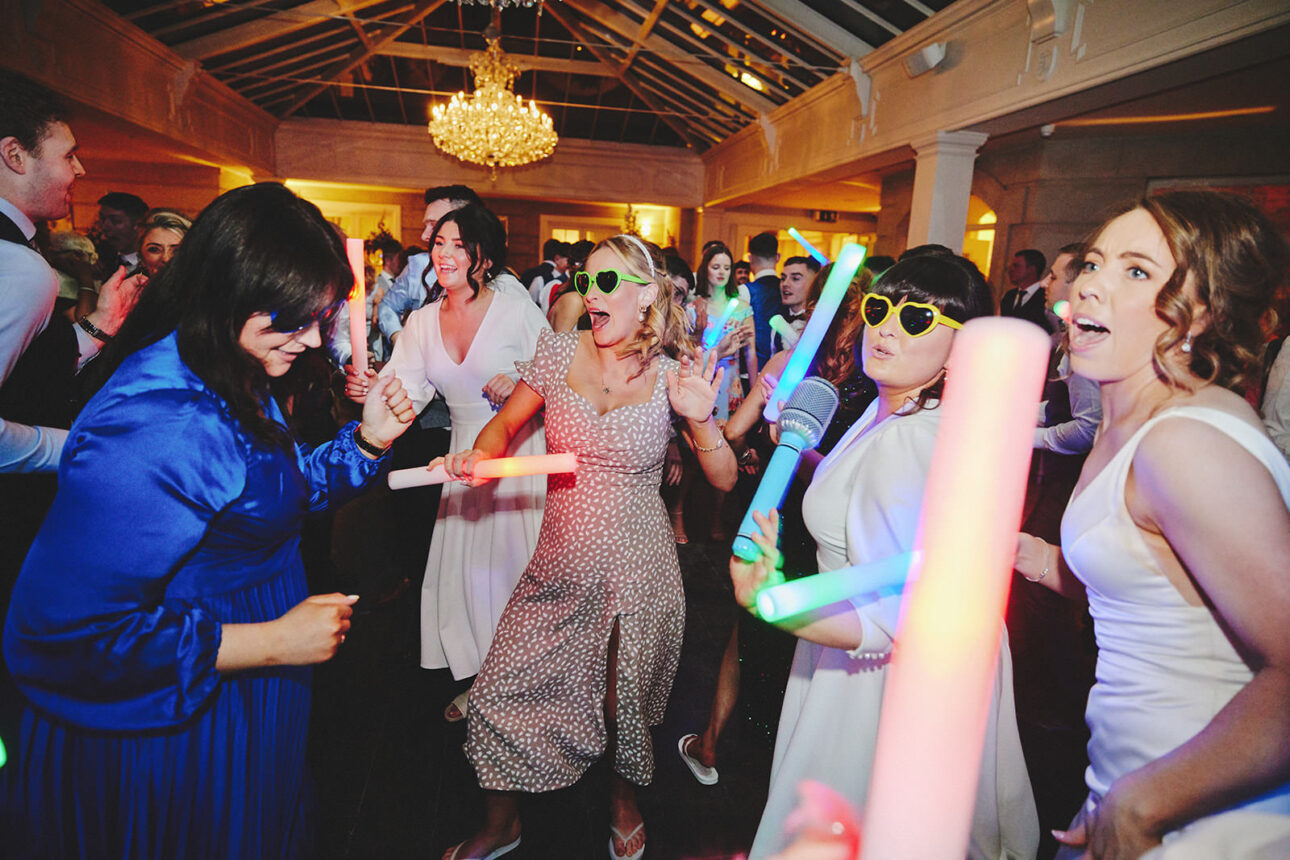 10 Creative Ways to Get Your Wedding Guests On The Dance Floor 17