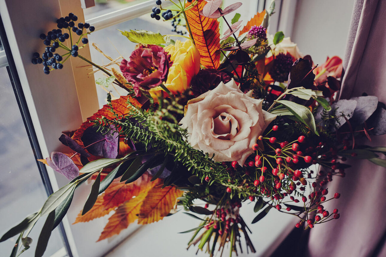 10 Tips for Stunning Autumn Wedding Photos 1