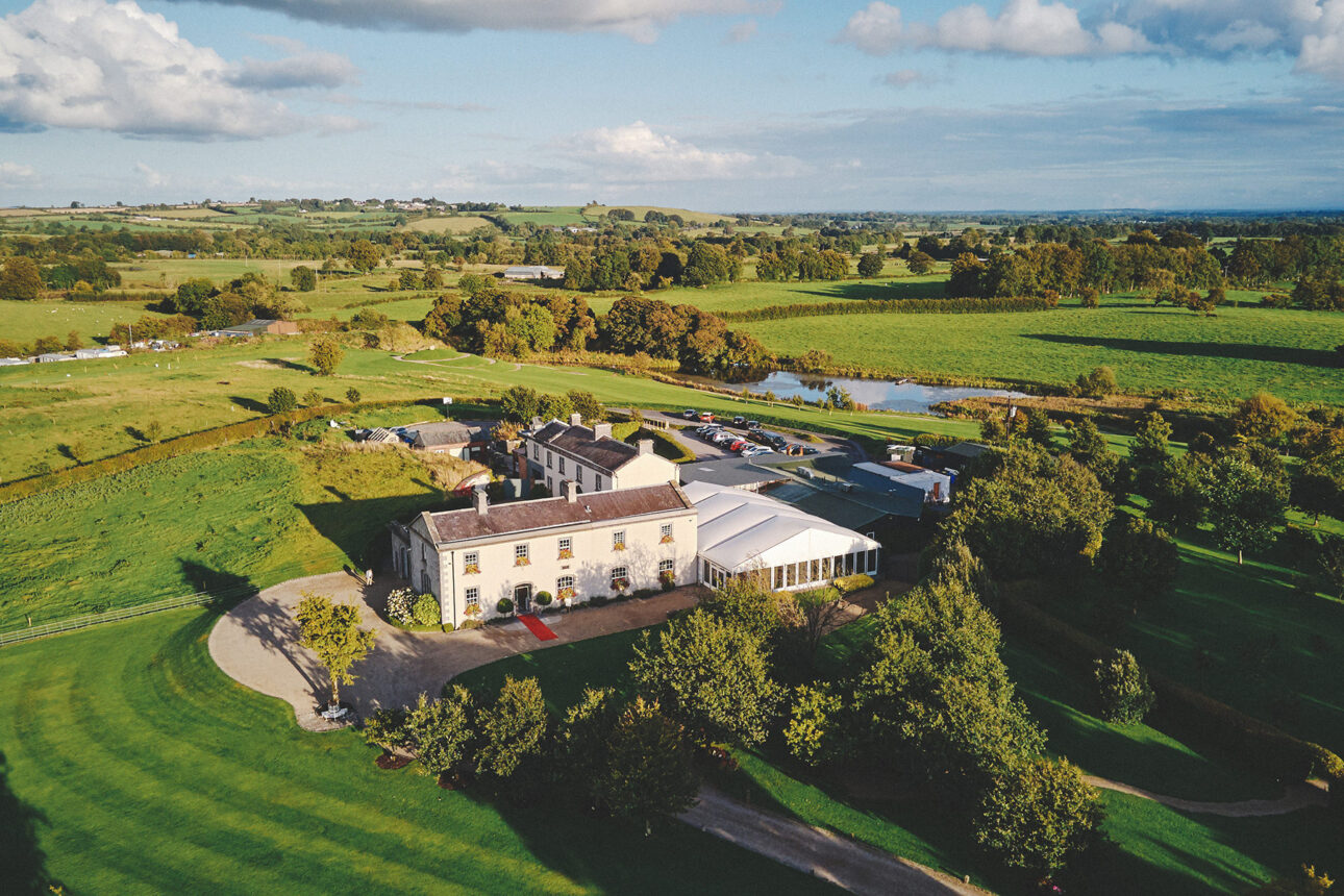 10 Tips for Stunning Autumn Wedding Photos 11