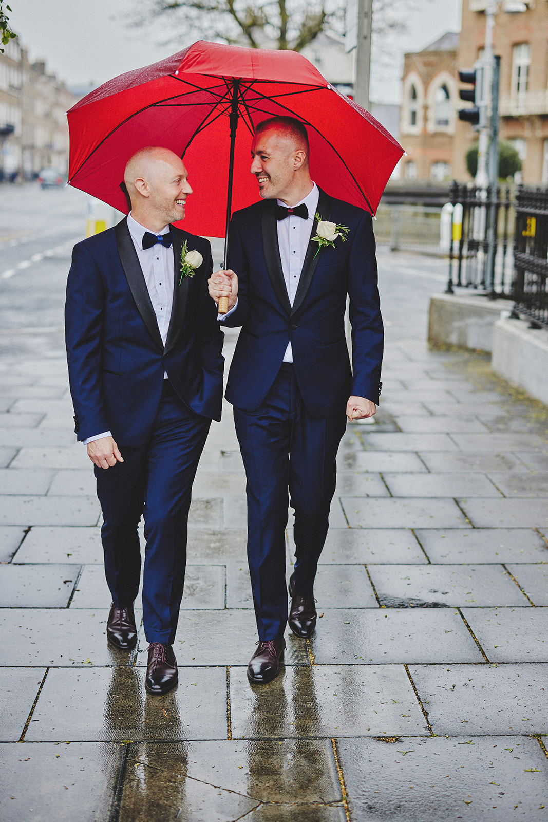 10 Tips Rain Wedding Photos