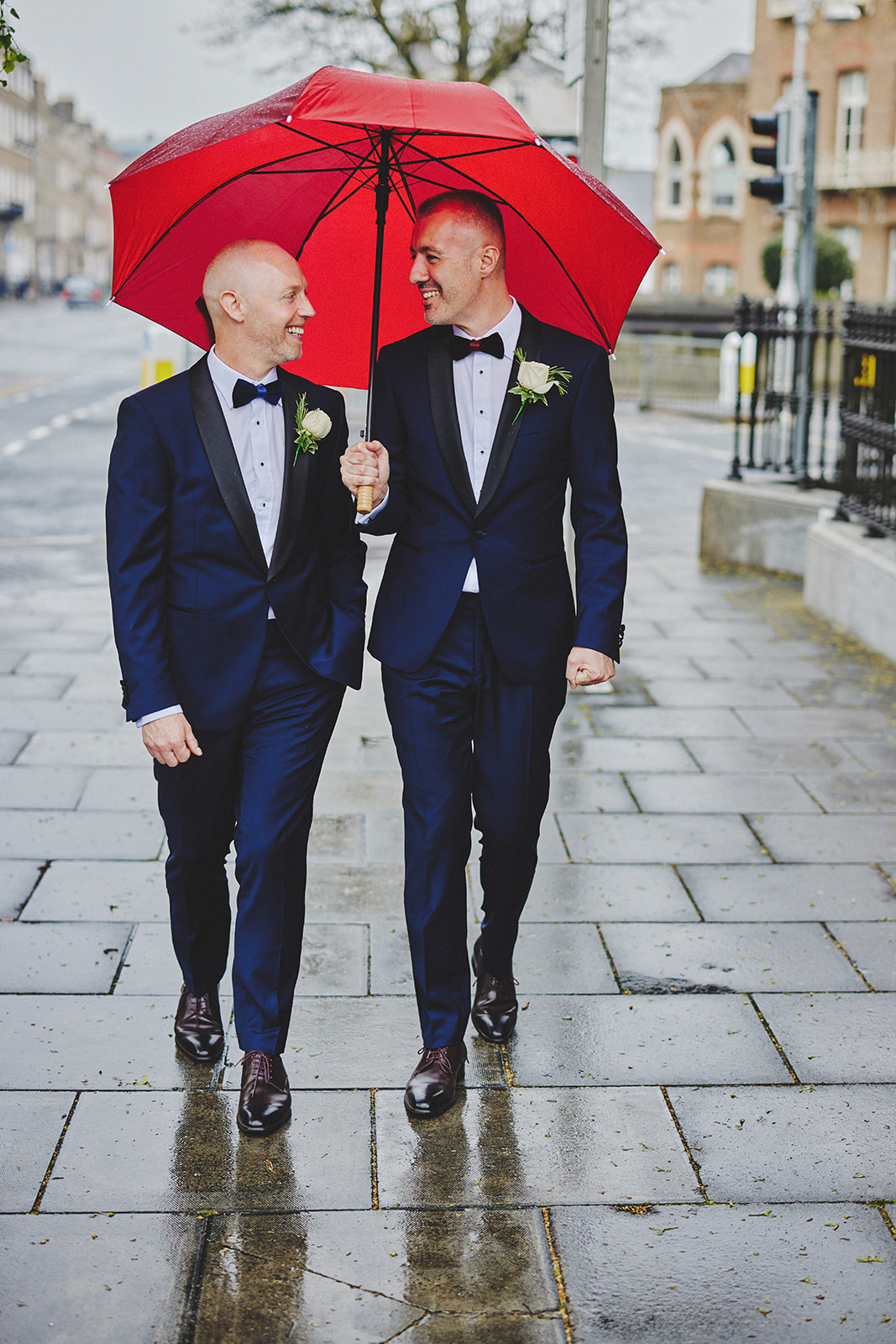 10 Tips for Rain and Wedding Photos? 5 10 Tips Rain Wedding Photos