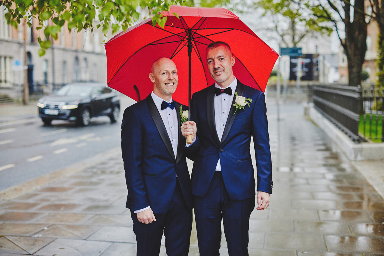 10 Tips Rain  Wedding Photos