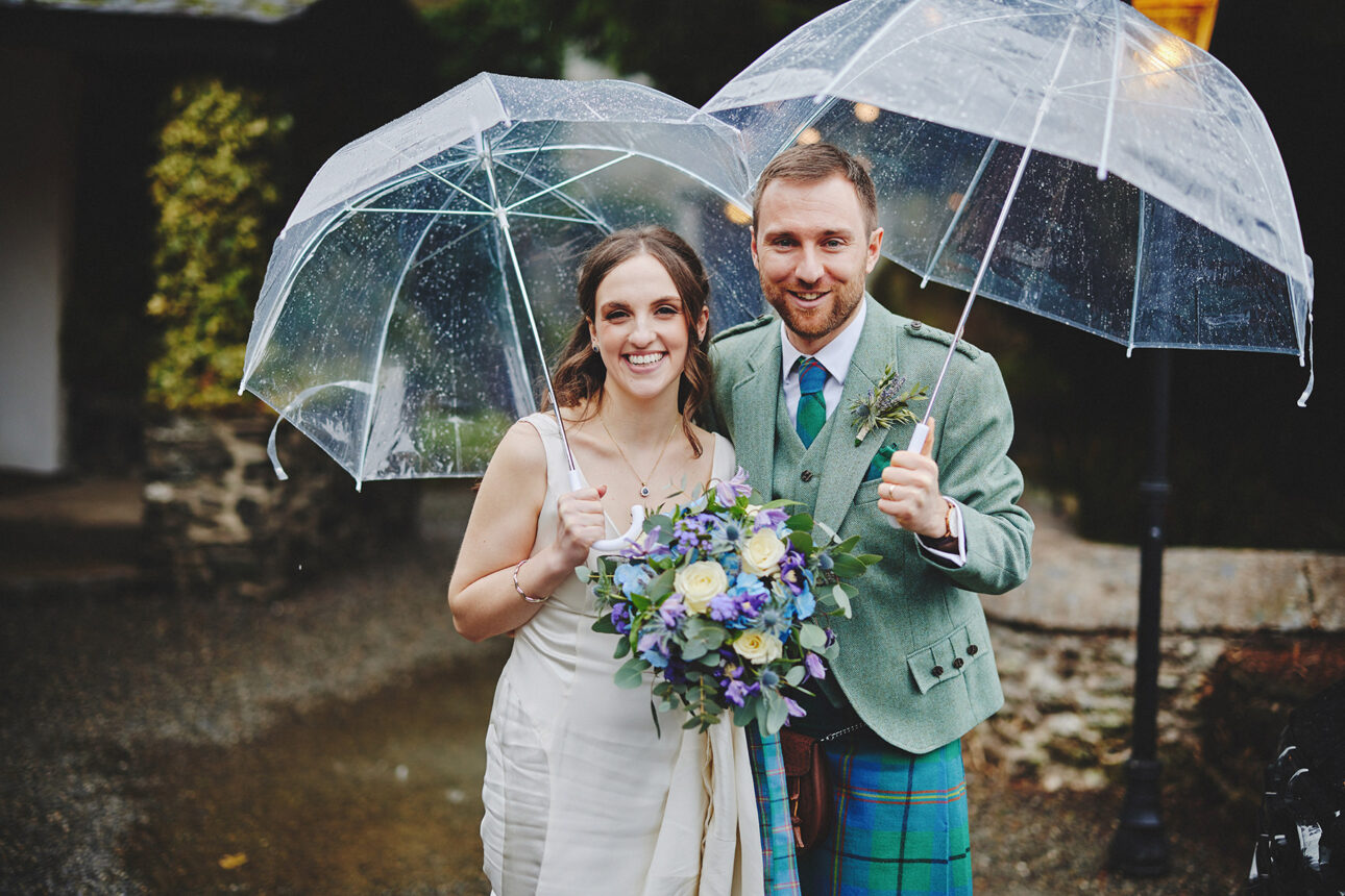 10 Tips for Rain and Wedding Photos? 7 10 Tips for Rain and Wedding Photos? 2