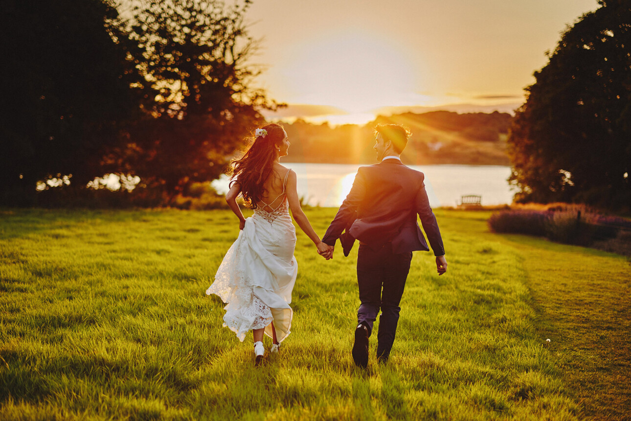 11 Tips Bride’s Guide to Selecting the Perfect Wedding Dress 16