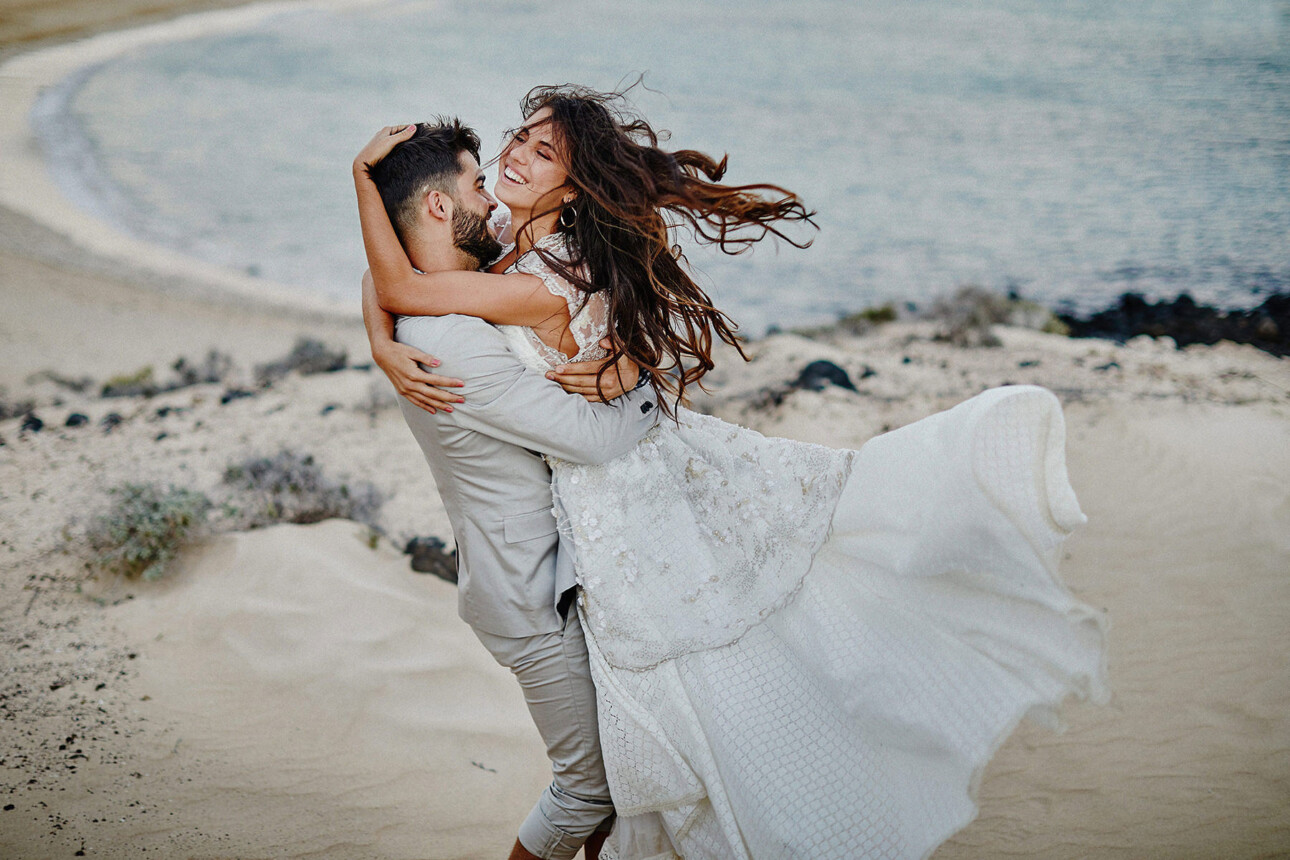 11 Tips Bride’s Guide to Selecting the Perfect Wedding Dress 15