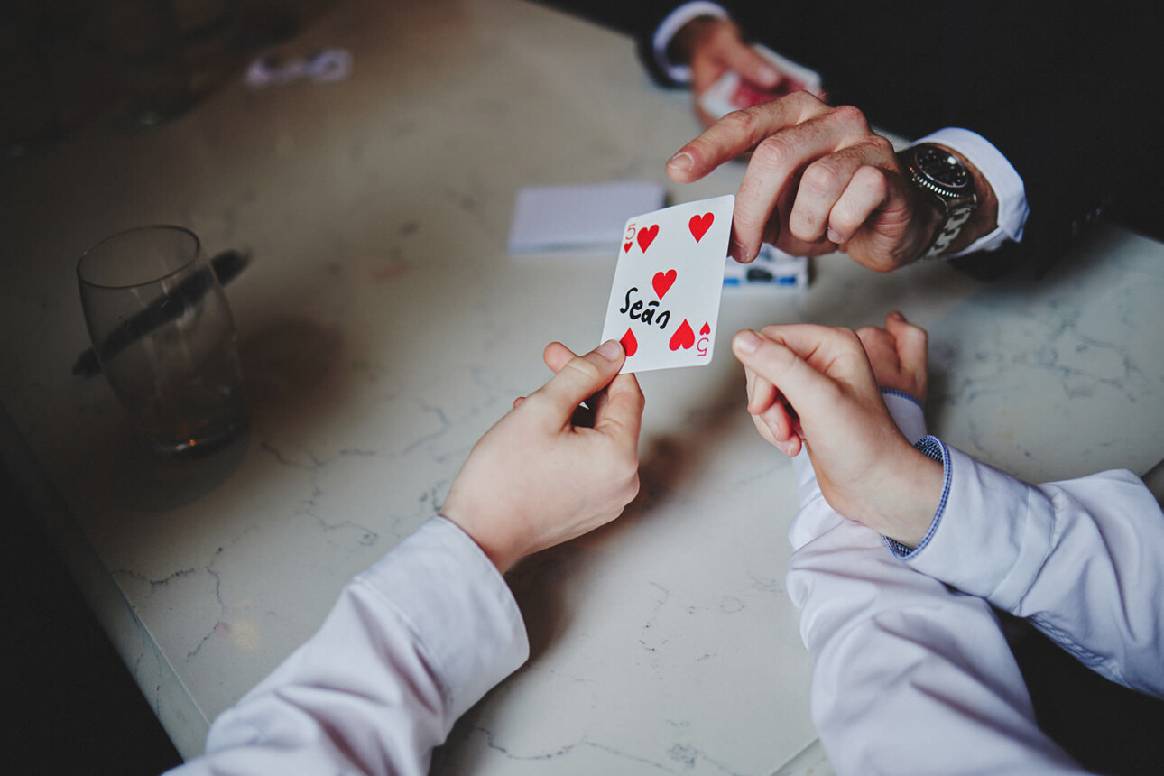 3 reasons to hire a “Magic MC” 3 “What’s a Magic MC?” I can hear you thinking. (I can hear your thoughts because not only am I a Magician and MC, but I’m also a Mentalist!).