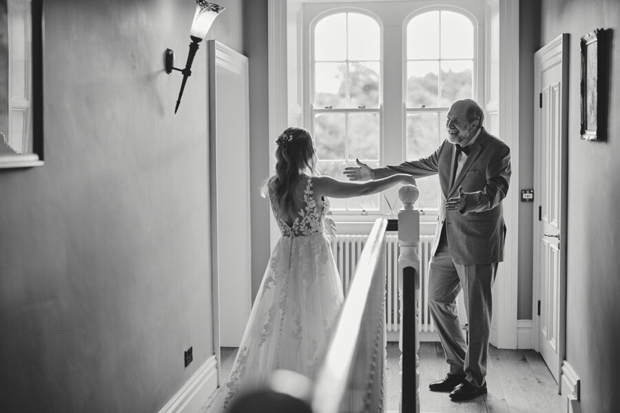 Top 10 Tips for Perfect Poses in Your Wedding Photos 4 Top 10 Tips for Perfect Poses in Your Wedding Photos 4