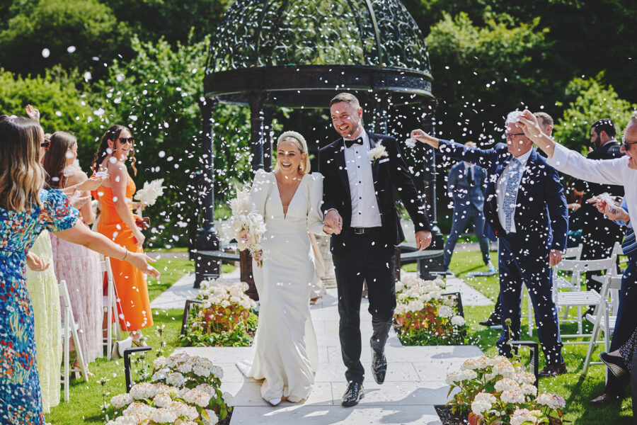 Boyne Hill House wedding summer outdoor ceremony