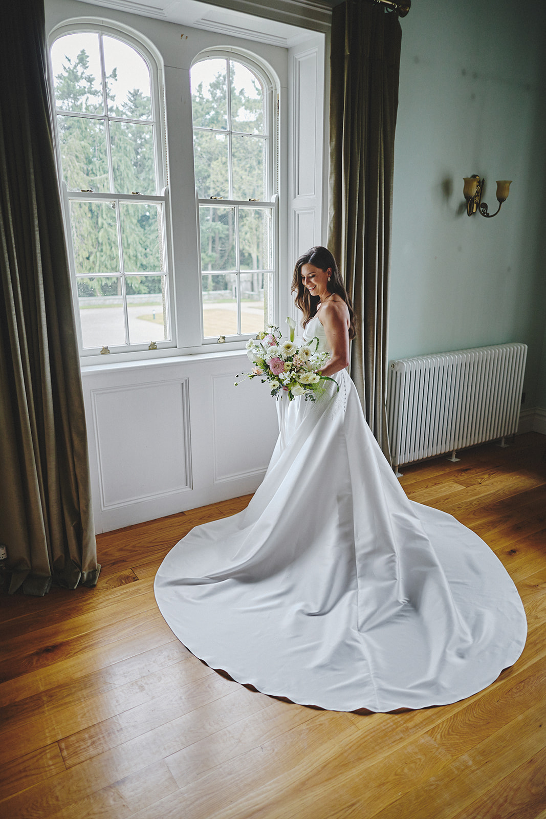 Who Is Really a Wedding Photographer 1 wedding photographer
