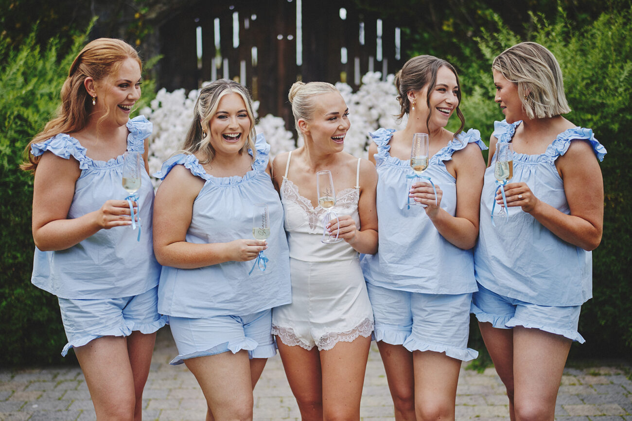Who Is Really a Wedding Photographer 5 Who Is Really a Wedding Photographer 4